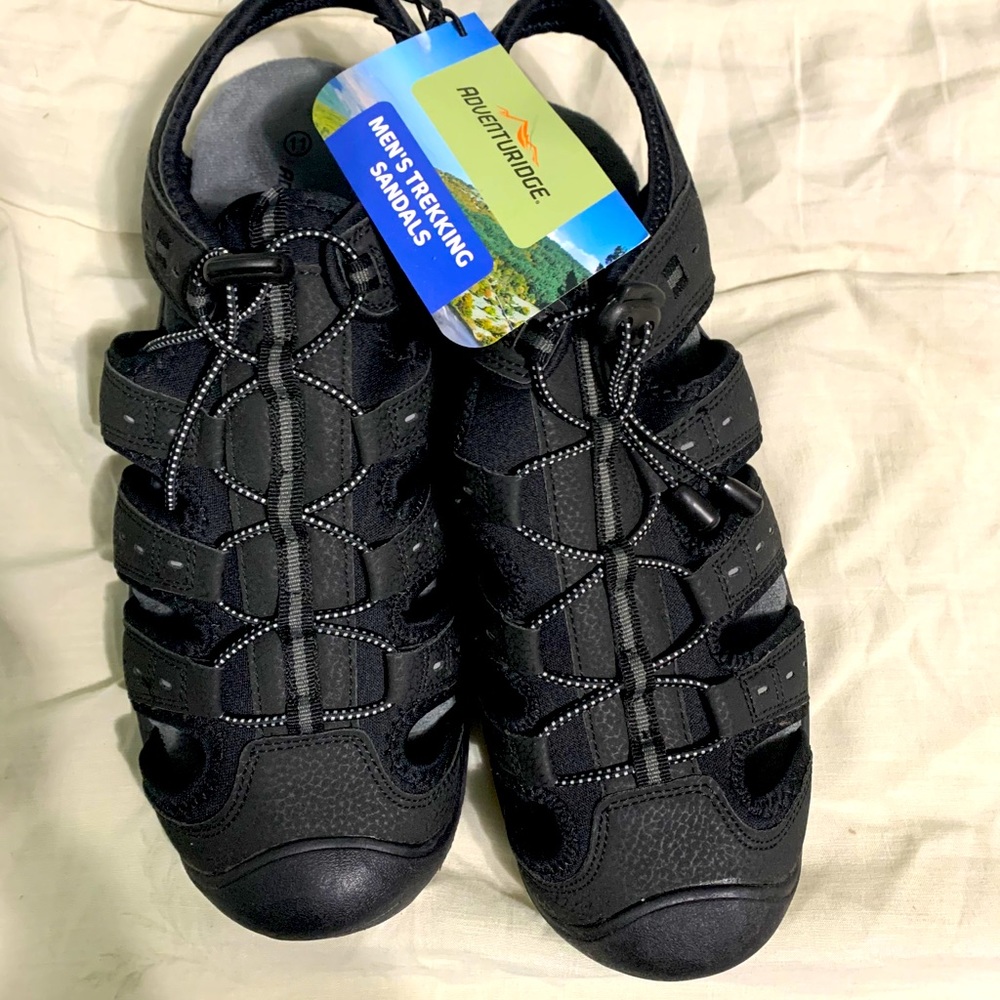 Adventuridge men’s trekking sandals, size 11